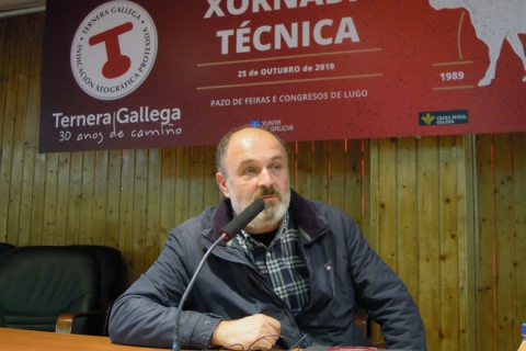 Reportaje sobre la intervención de Gonzalo Fernández Rodríguez en las Jornadas Técnicas de Ternera Gallega